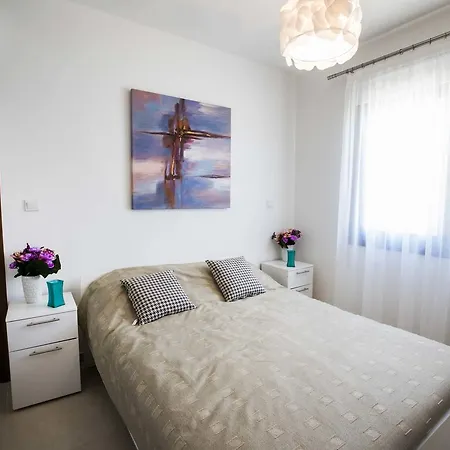 Olivia 63 Villa *