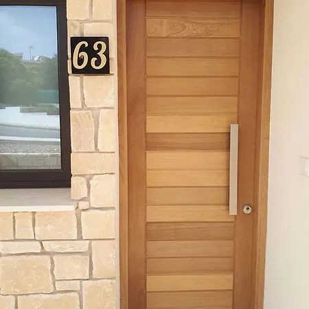 Olivia 63 Villa